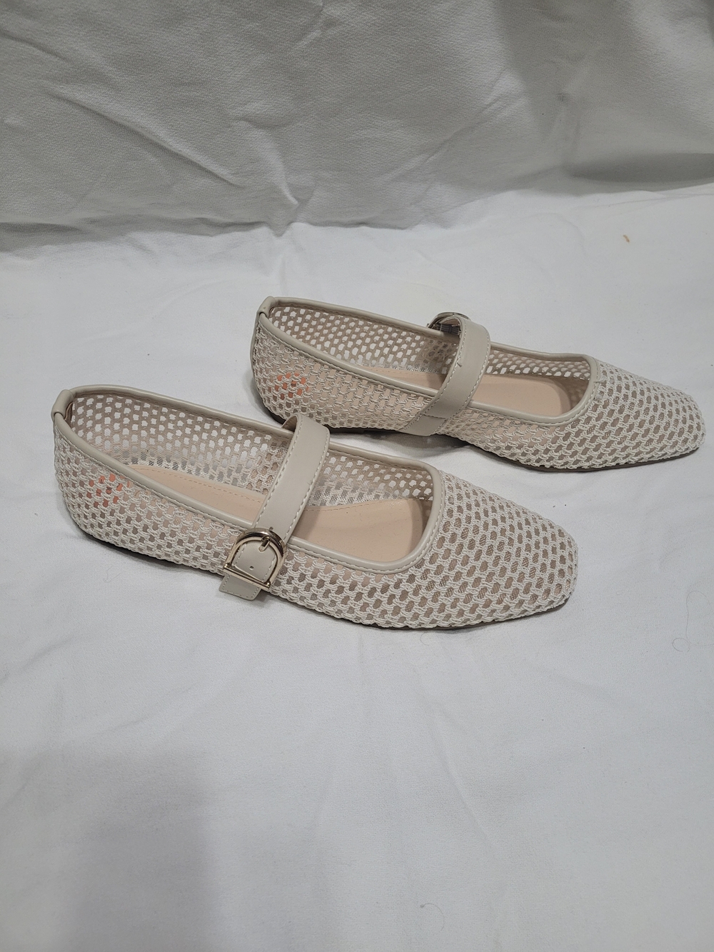 New Women's Cream madden girl Mesh Flats Size 9.5